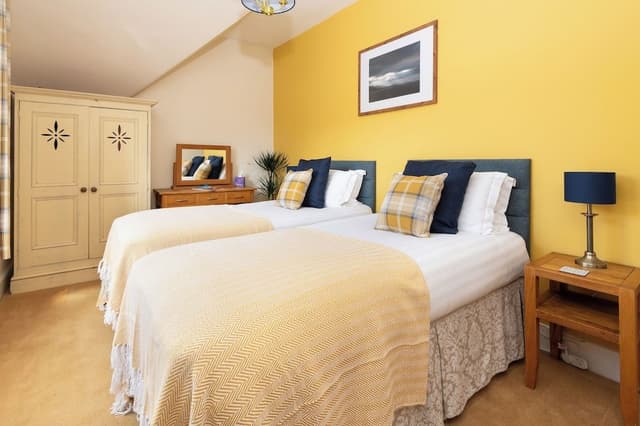 Comfort Double Room, 1 King Bed, Non Smoking, Private Bathroom