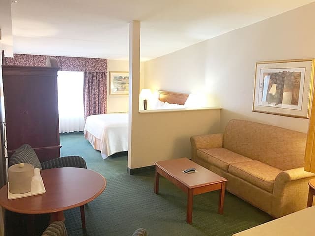Standard Room, 1 Queen Bed