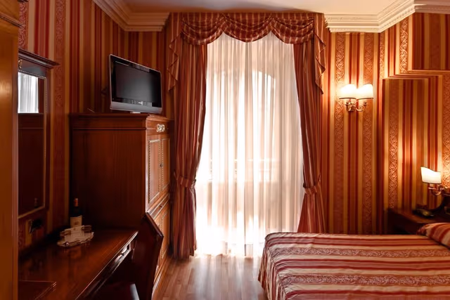 Small Double Economy Room