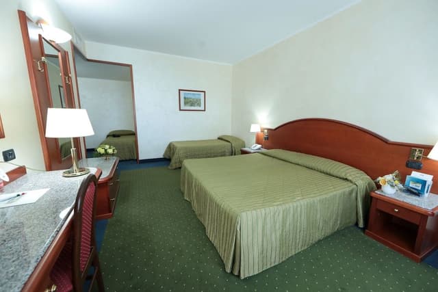 Triple Room