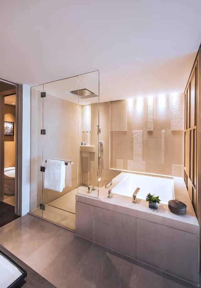 1 King Bed with CBD Tower View