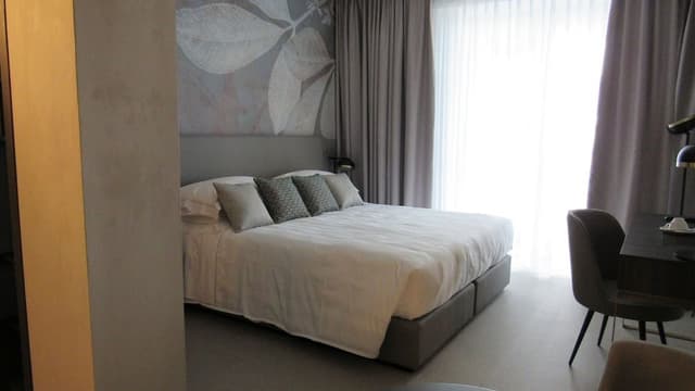 Prestige Room