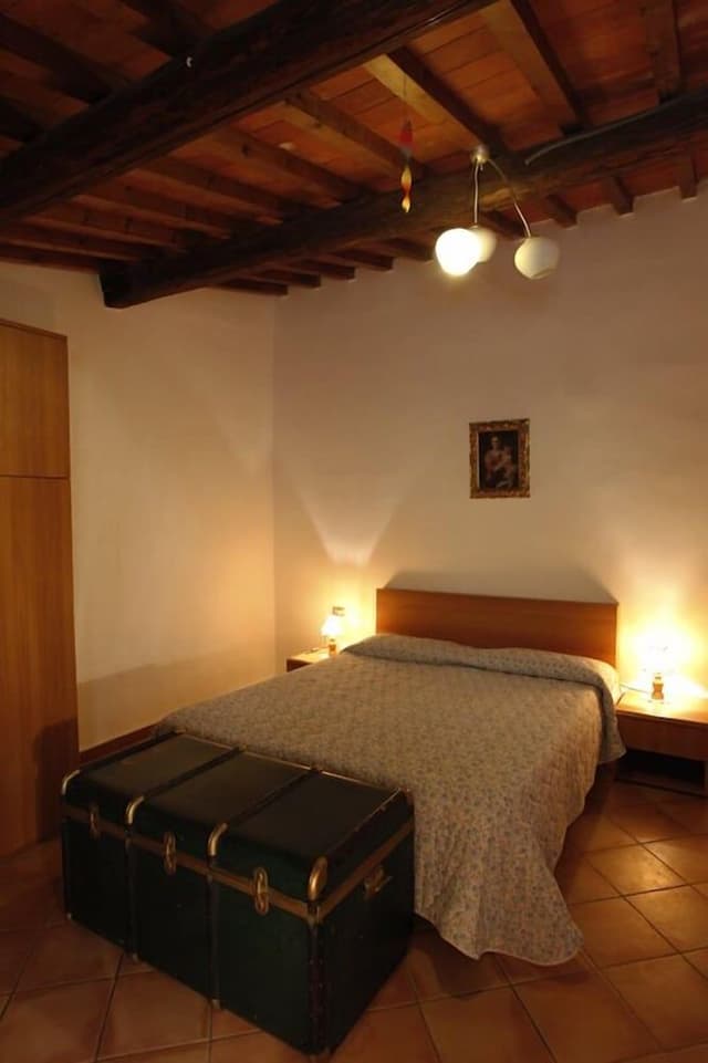 Doppia Standard, 1 letto queen, non fumatori (Alba)