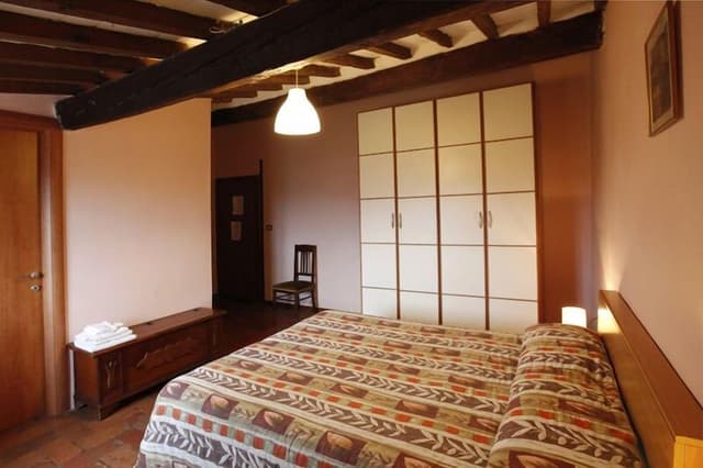 Doppia Standard, 1 letto queen, non fumatori (Alba)