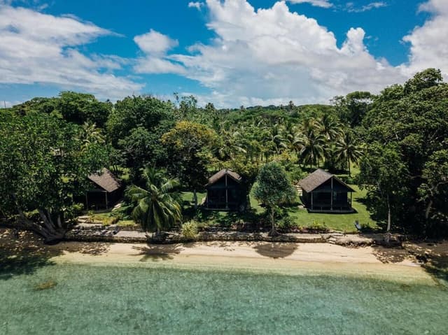 1 Bedroom Beachfront