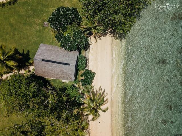 1 Bedroom Beachfront