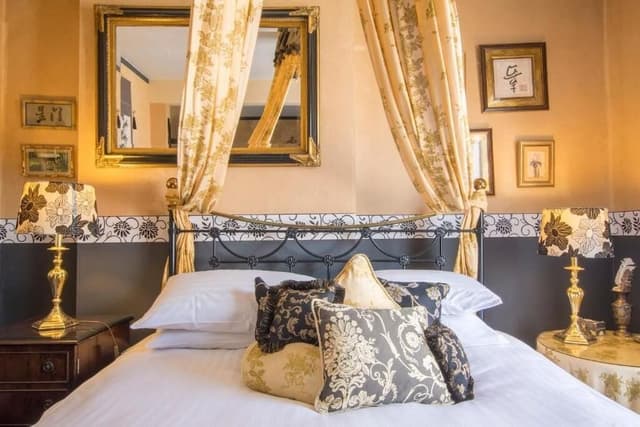 Comfort Double Room, City View
