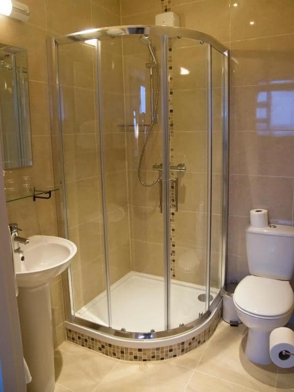 Family Room Ensuite