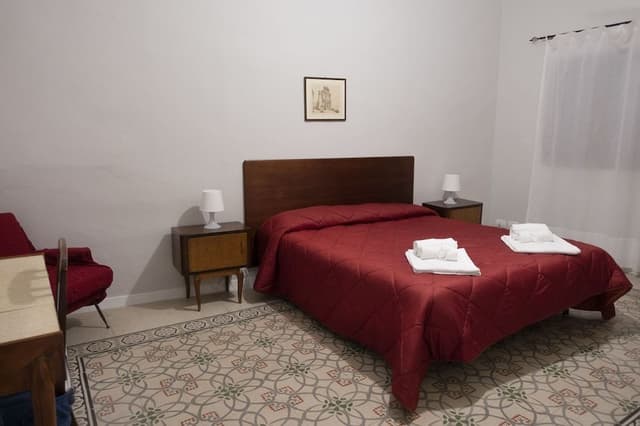 Economy Room