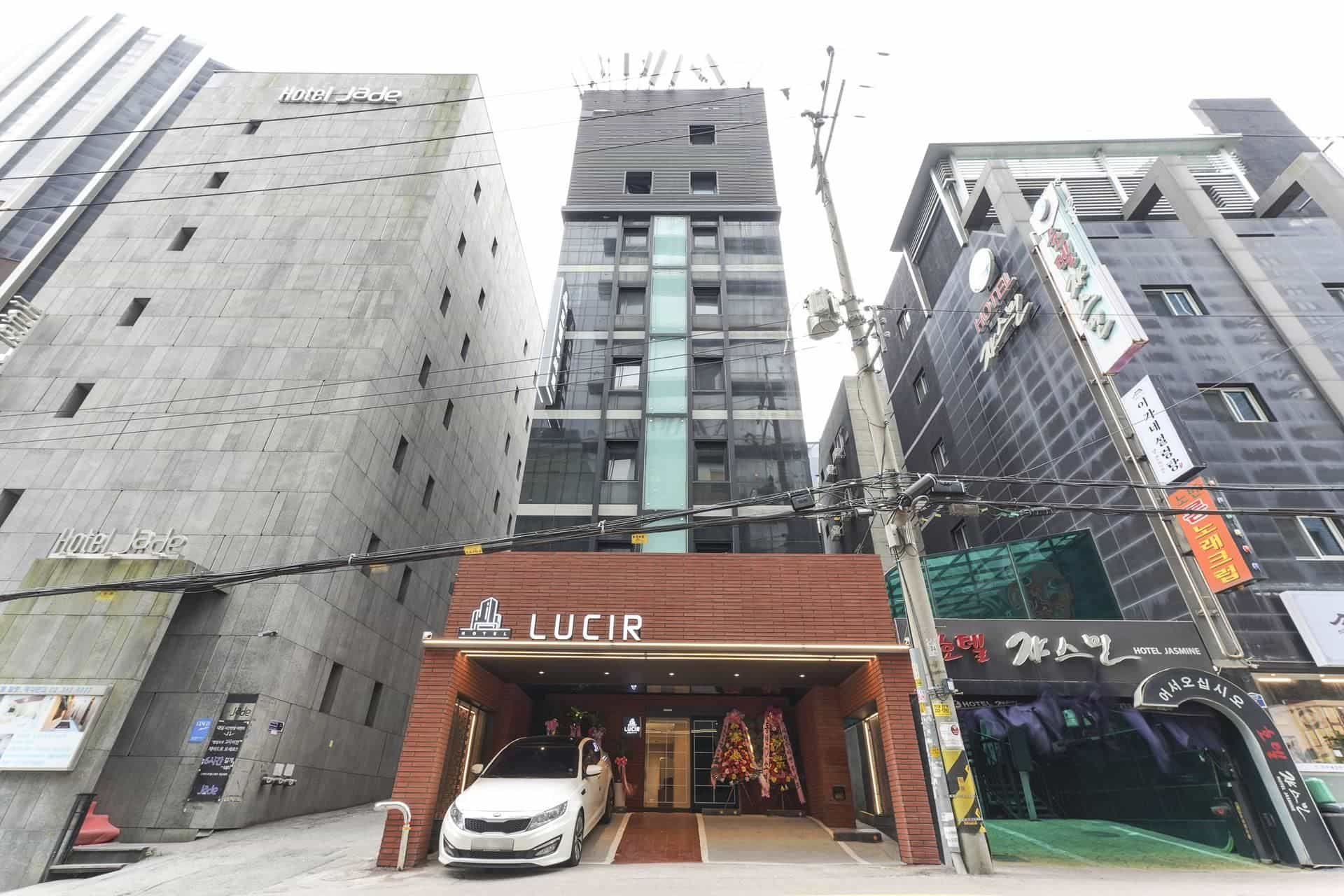 โรงแรมลูซีร์ โรงแรมลูซีร์