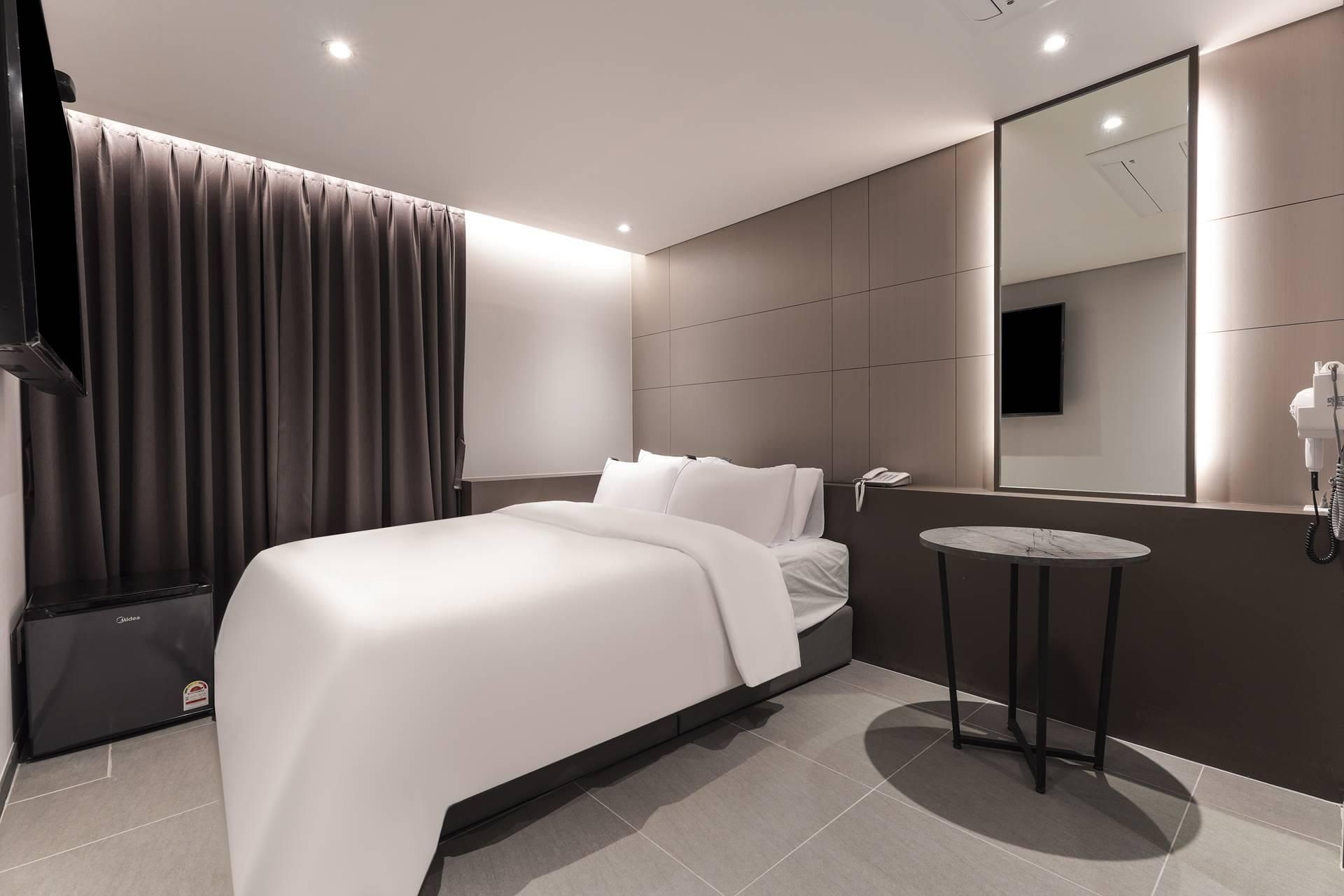 โรงแรมลูซีร์ (Lucir Hotel)3
