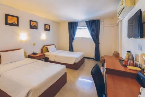 Standard Twin Room