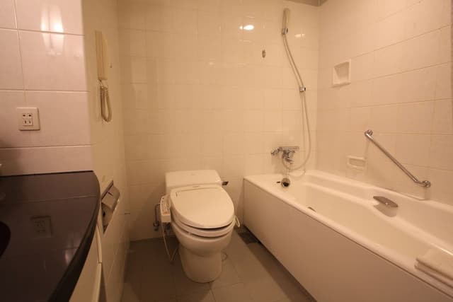 Standard Twin Room, Non Smoking (High Floor)