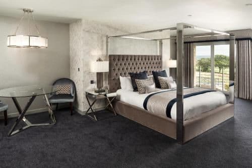 Luxury Suite