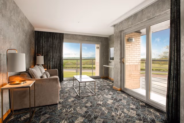 Luxury Suite