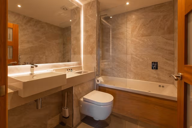 Luxury Suite