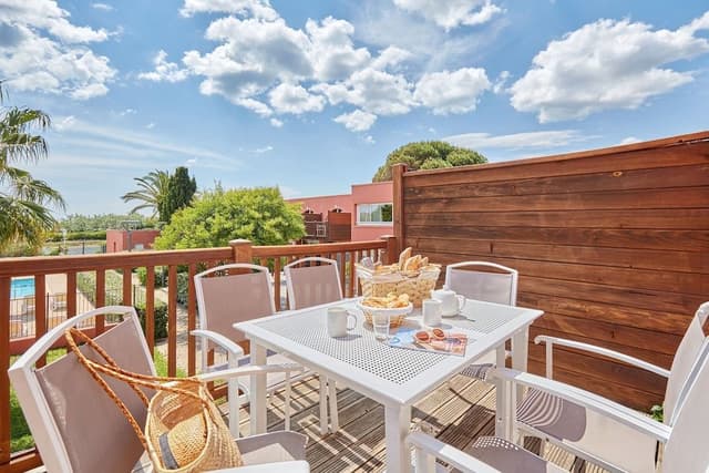 Standard Apartment, 2 Bedrooms, Poolside