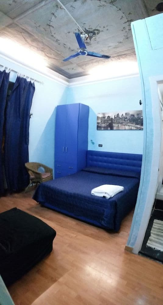 Basic Double Room, Ensuite
