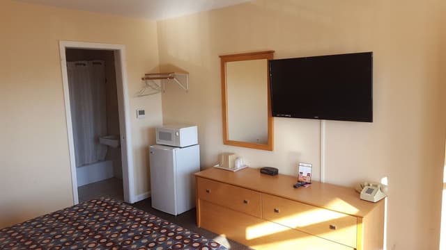 Standard Room, 1 King Bed, Non Smoking