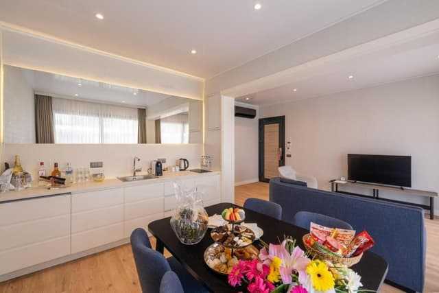 Suite with Private Pool