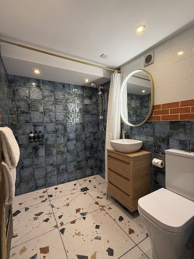 Twin Room (15)
