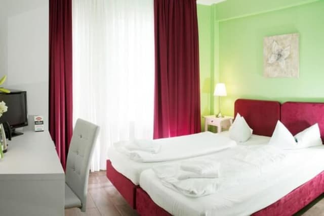 Twin Room, 2 Twin Beds
