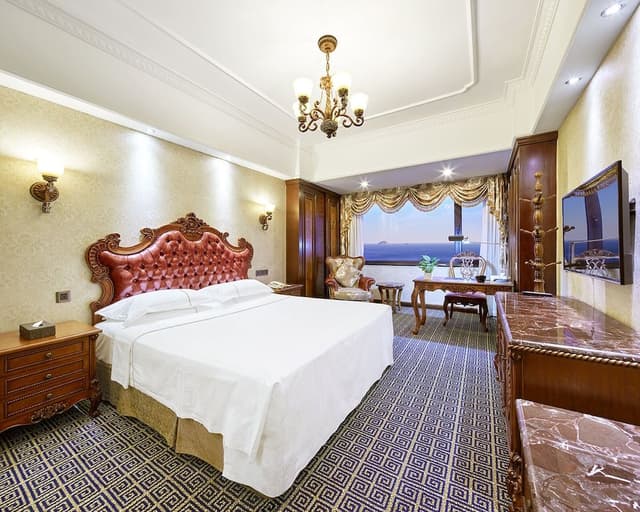 Business Double Room, City View