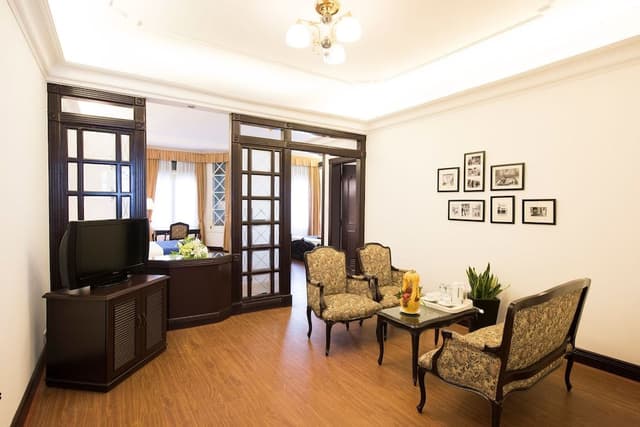 Executive Suite