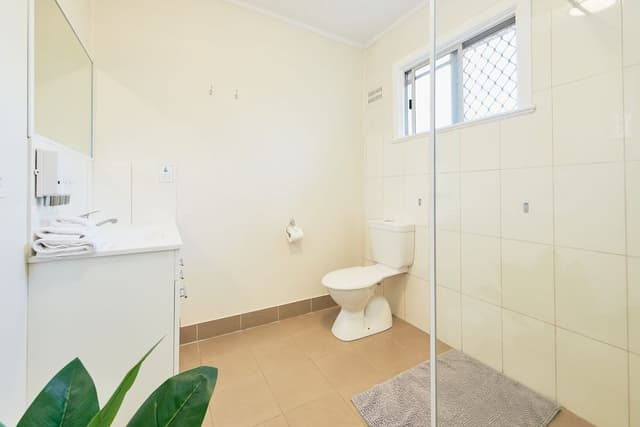Room, Kitchen