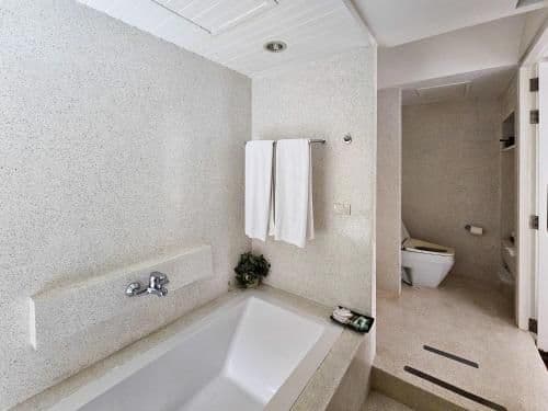Sea balcony suite