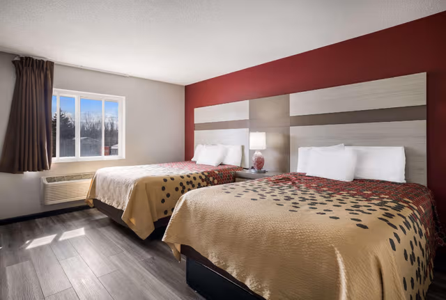 2 QUEEN BEDS NONSMOKING