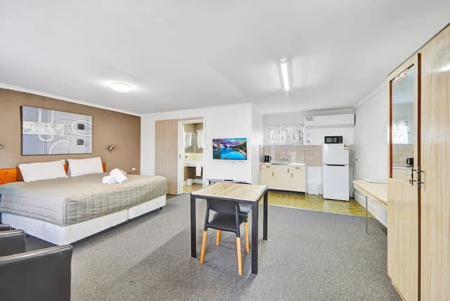 Executive Room, 1 King Bed, Non Smoking