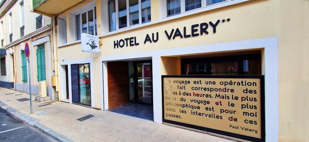 Au Valery0