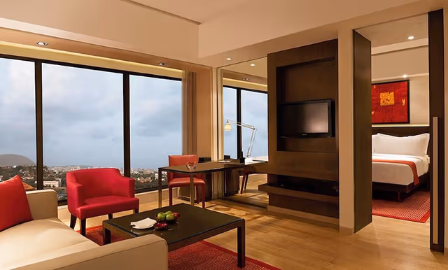 Club Suite (Trident)