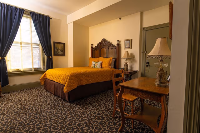 Traditional Queen Room #23, Second Floor