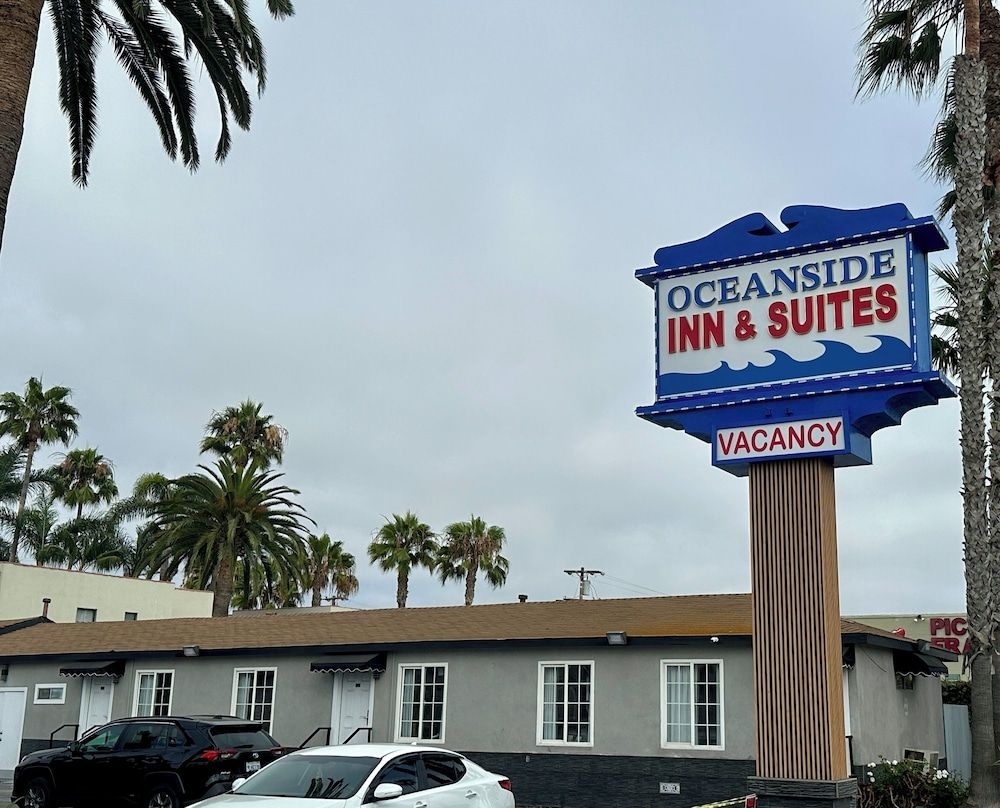 Oceanside Inn and Suites0