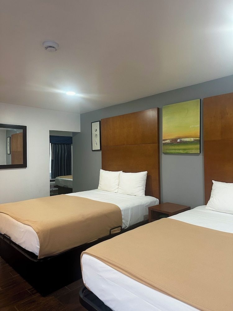 Oceanside Inn and Suites2