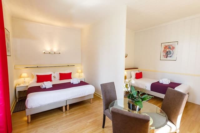 Triple Room