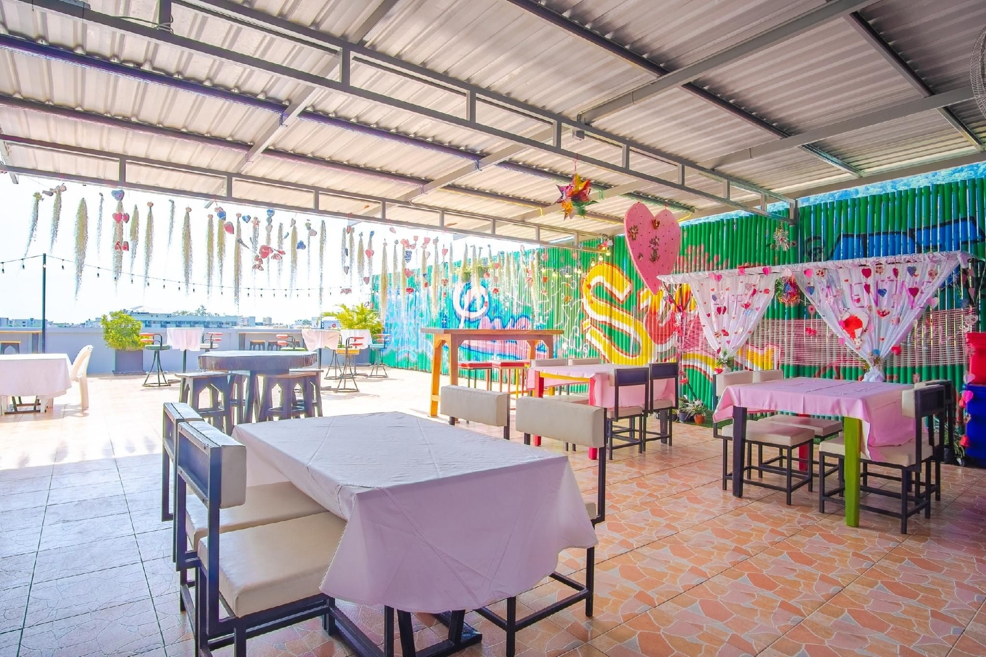 อาร์ต แมนชั่น ป่าตอง โฮเทล (Art Mansion Patong Hotel)3
