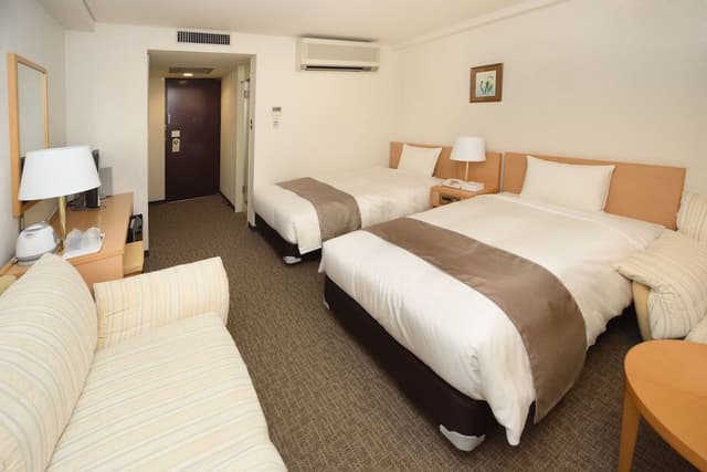 Twin Room, Non Smoking, Private Bathroom