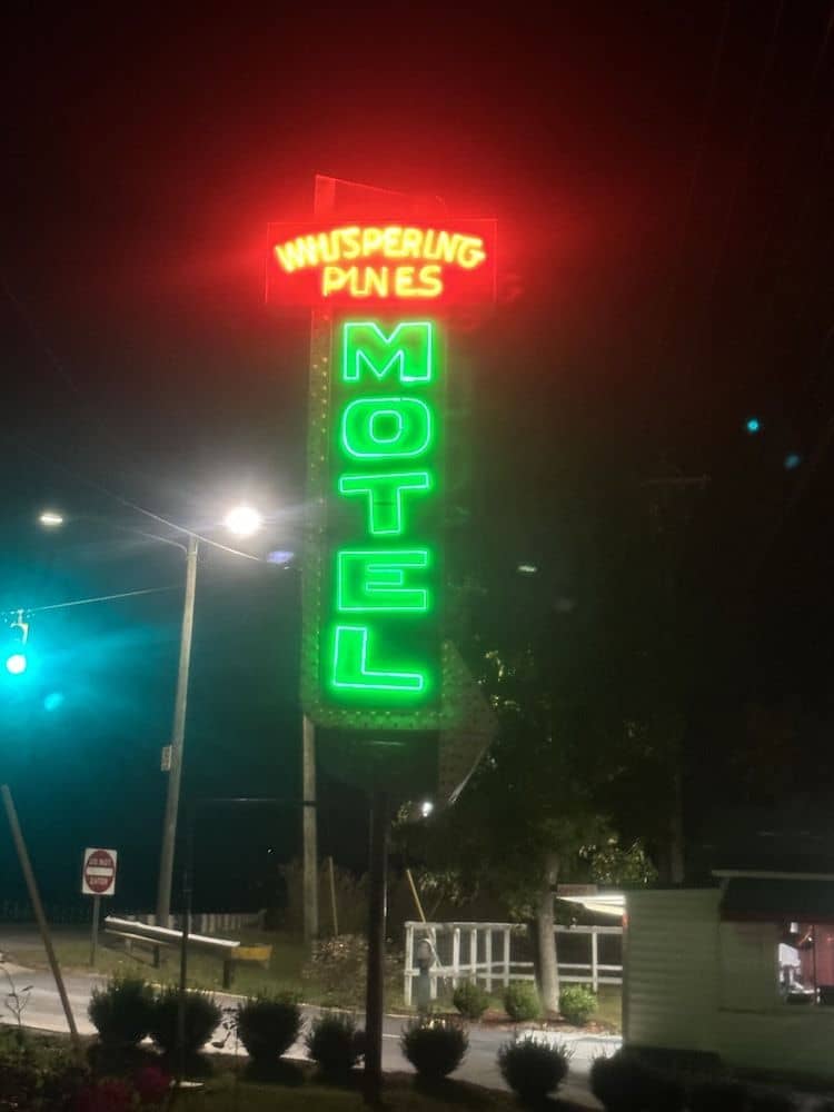 Whispering Pines Motel - Asheville Whispering Pines Motel - Asheville