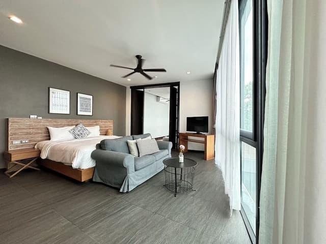 Penthouse Suite