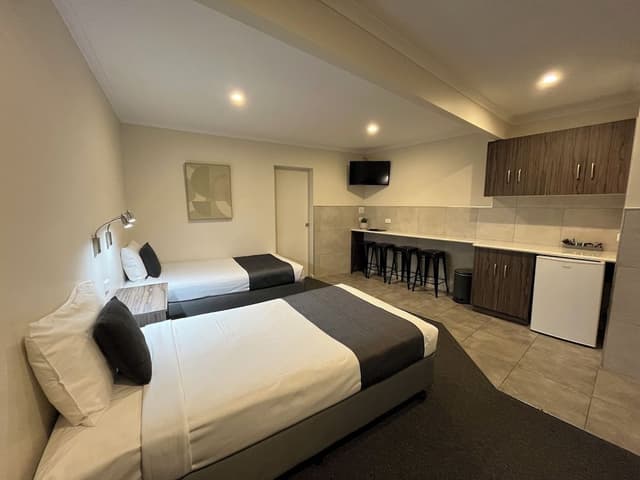 Superior Deluxe Family Room - 1 room