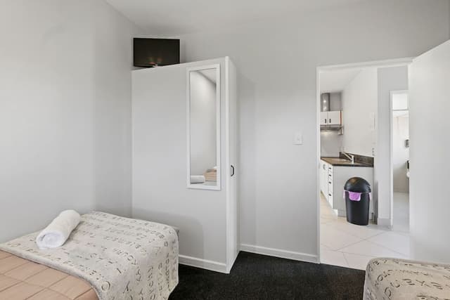 Family Suite, 2 Bedrooms, Kitchen (King Family Apartment)