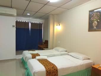 Standard Twin (Room Only)