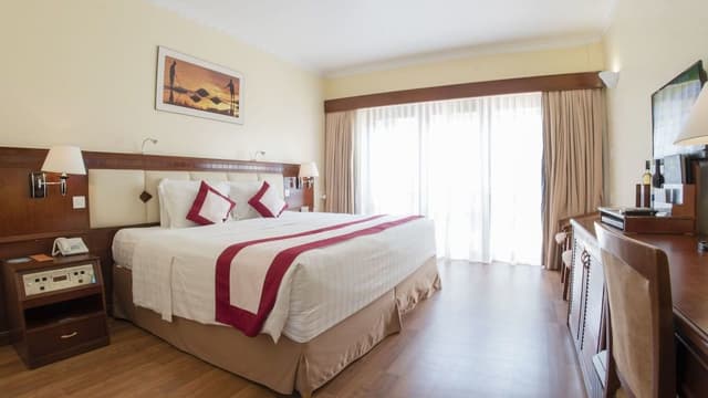 Panorama Room, Garden View