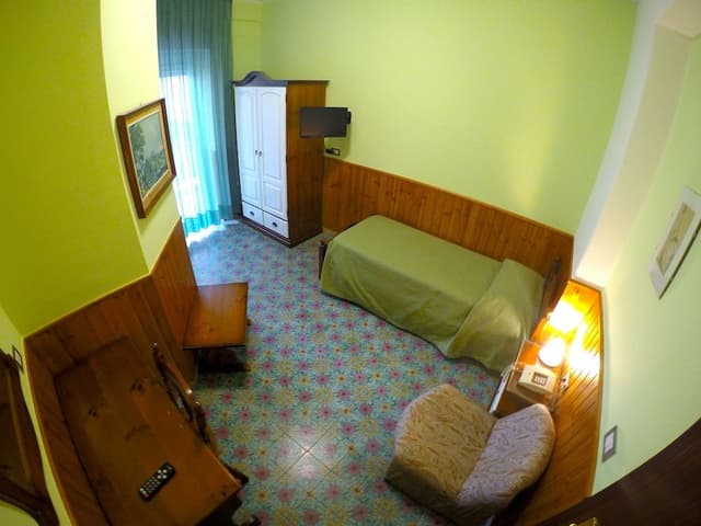Economy Single Room