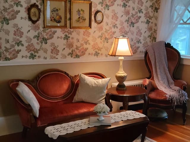 Garden Rose Suite