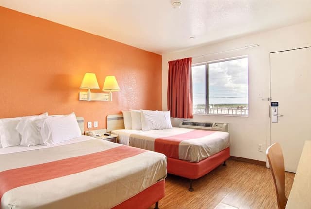 Standard Room, 2 Double Beds, Non Smoking