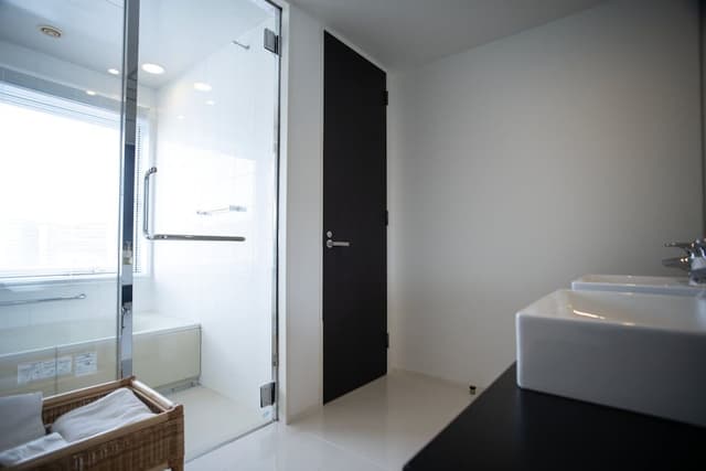 View Bath Twin Room, 2 Bedrooms, Non Smoking